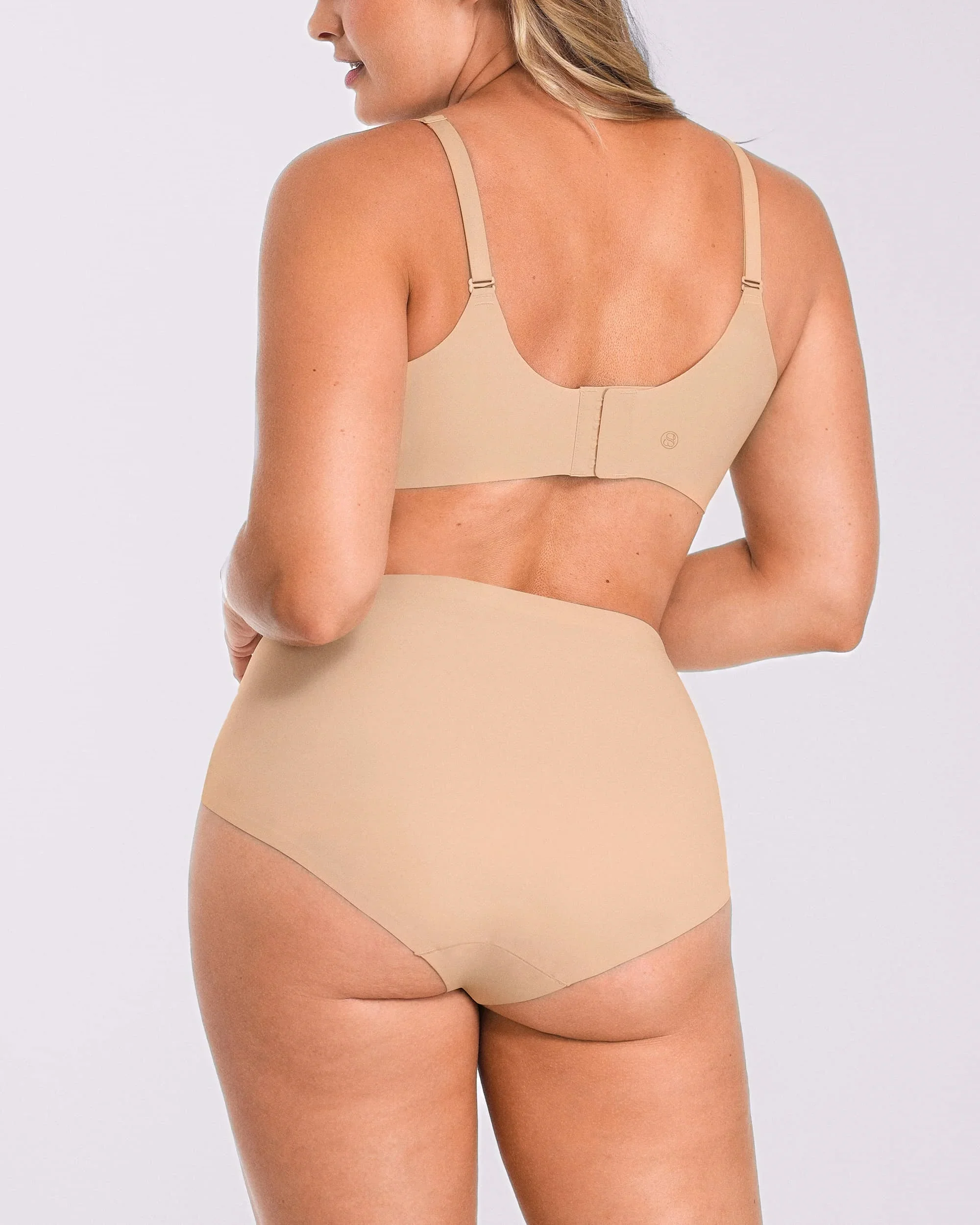 Curve Code™ Contour Comfy Smoothing Brief - Image 4